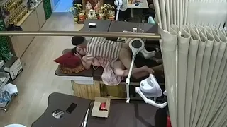 절미 마담 퇴근 후 친분과 밀정